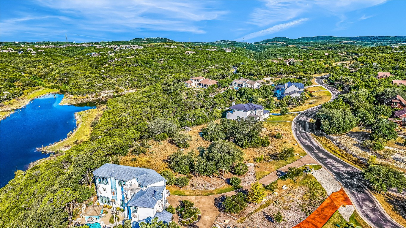 7216 Getaway Drive Jonestown, TX 78645 - Photo 4 of 30 a view of a city
