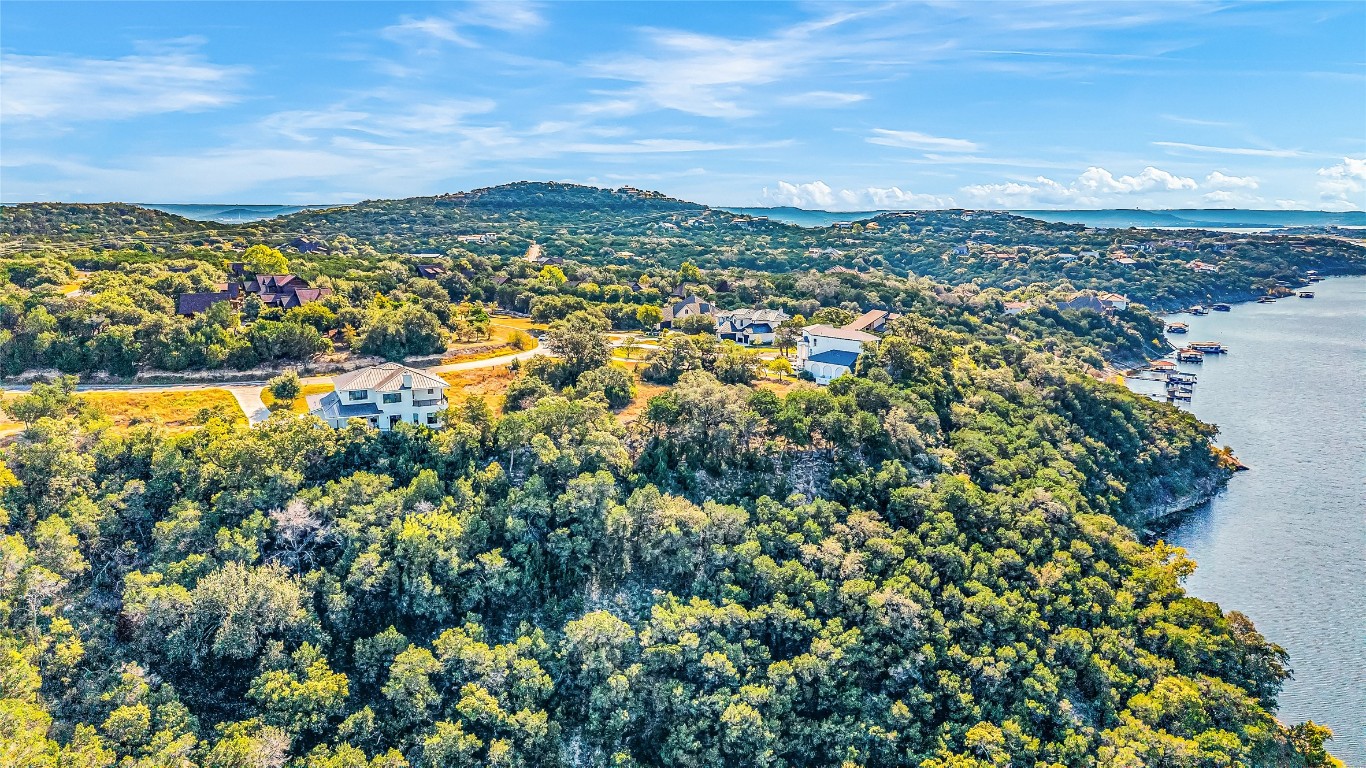 7216 Getaway Drive Jonestown, TX 78645 - Photo 9 of 30