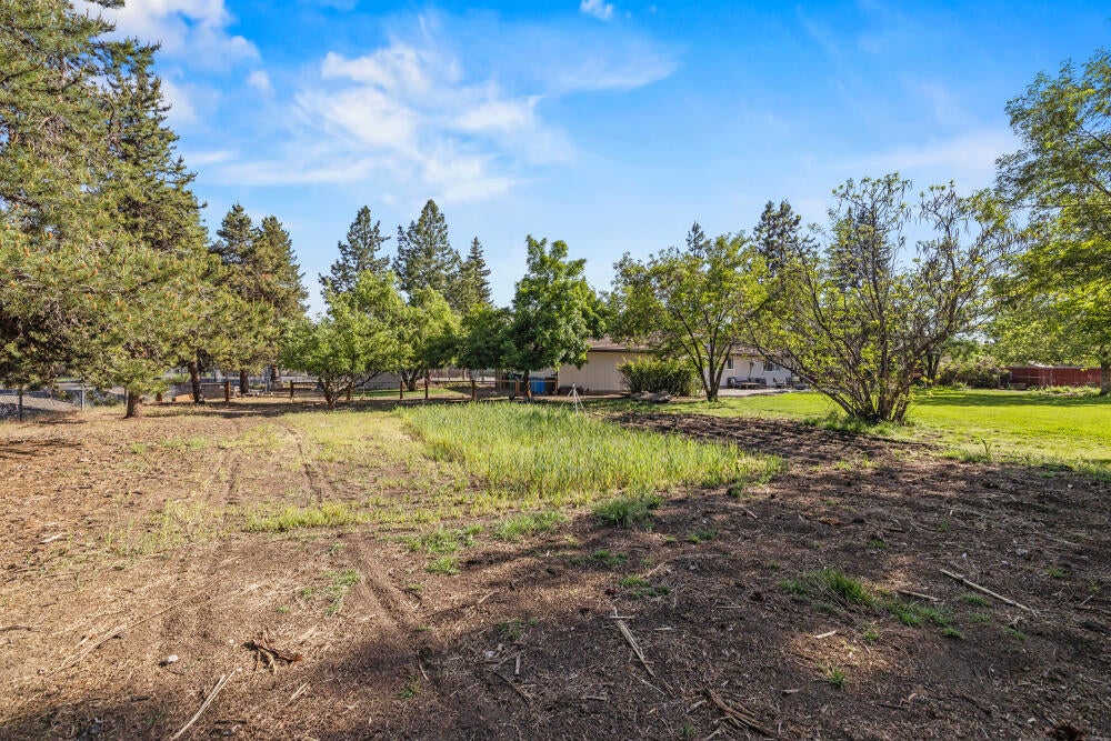 1375 Pine Grove Road Klamath Falls, OR 97603 - Photo 44 of 57 44