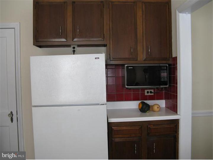 604 Willowbrook Road Havertown, PA 19083 - Photo 8 of 19 Kitchen