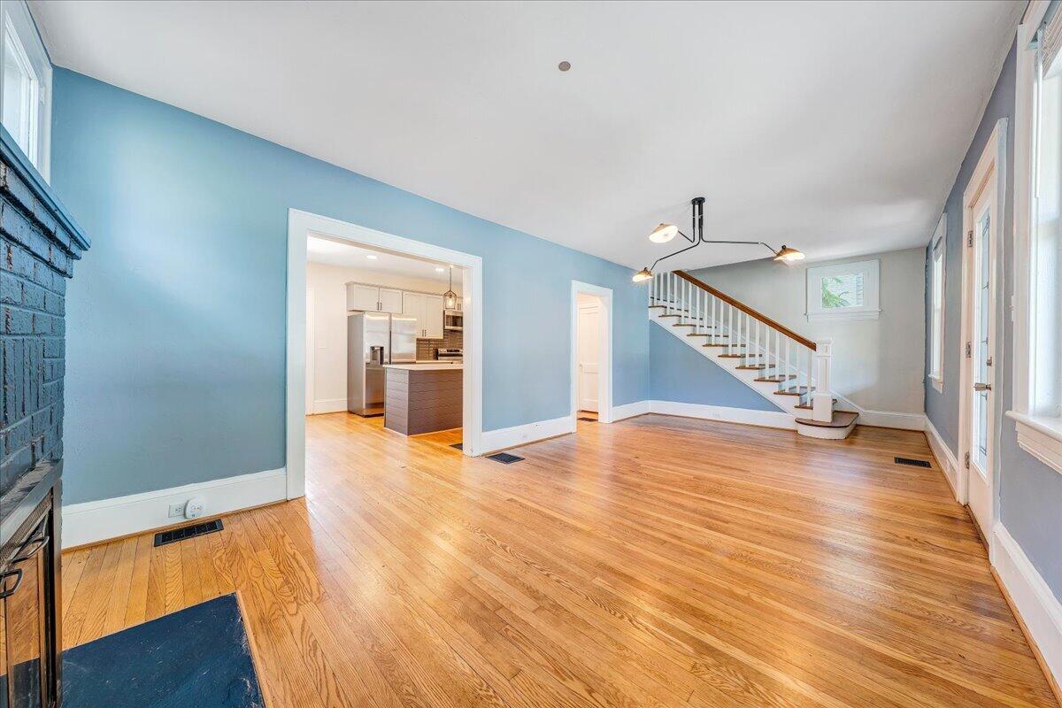 2622 Tillett Road Southwest Roanoke, VA 24015 - Photo 19 of 35 11-MIB07994