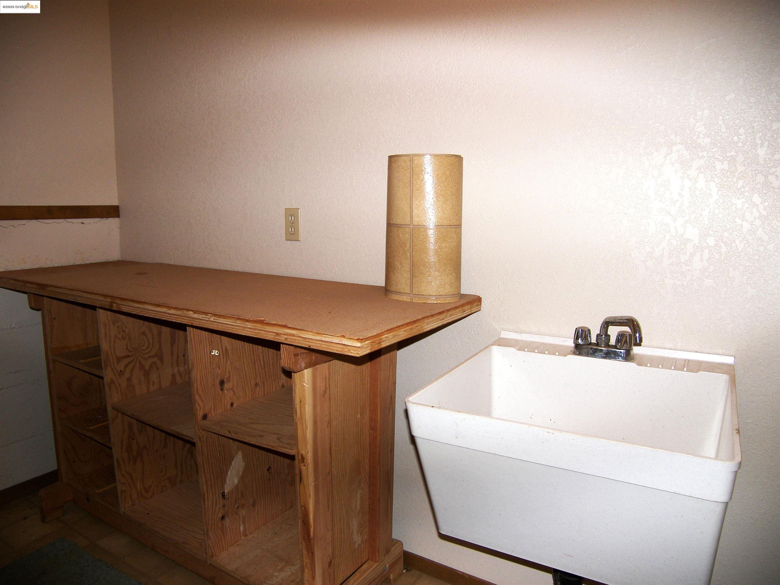 19195 Ferretti Road Groveland, CA 95321 - Photo 28 of 51 Storage or Dark Rm for Photos