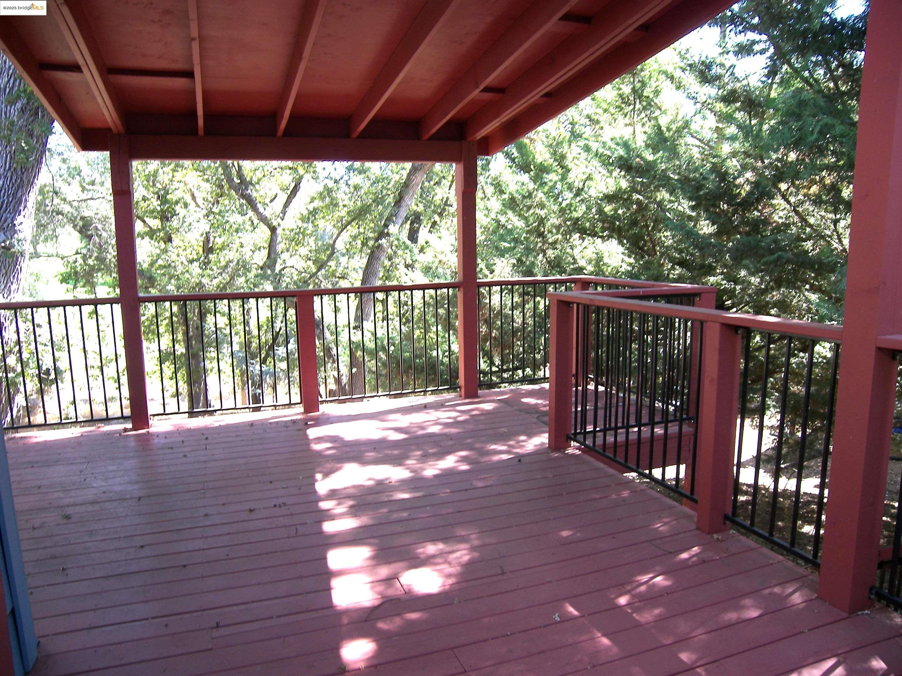 19195 Ferretti Road Groveland, CA 95321 - Photo 39 of 51 View of deck