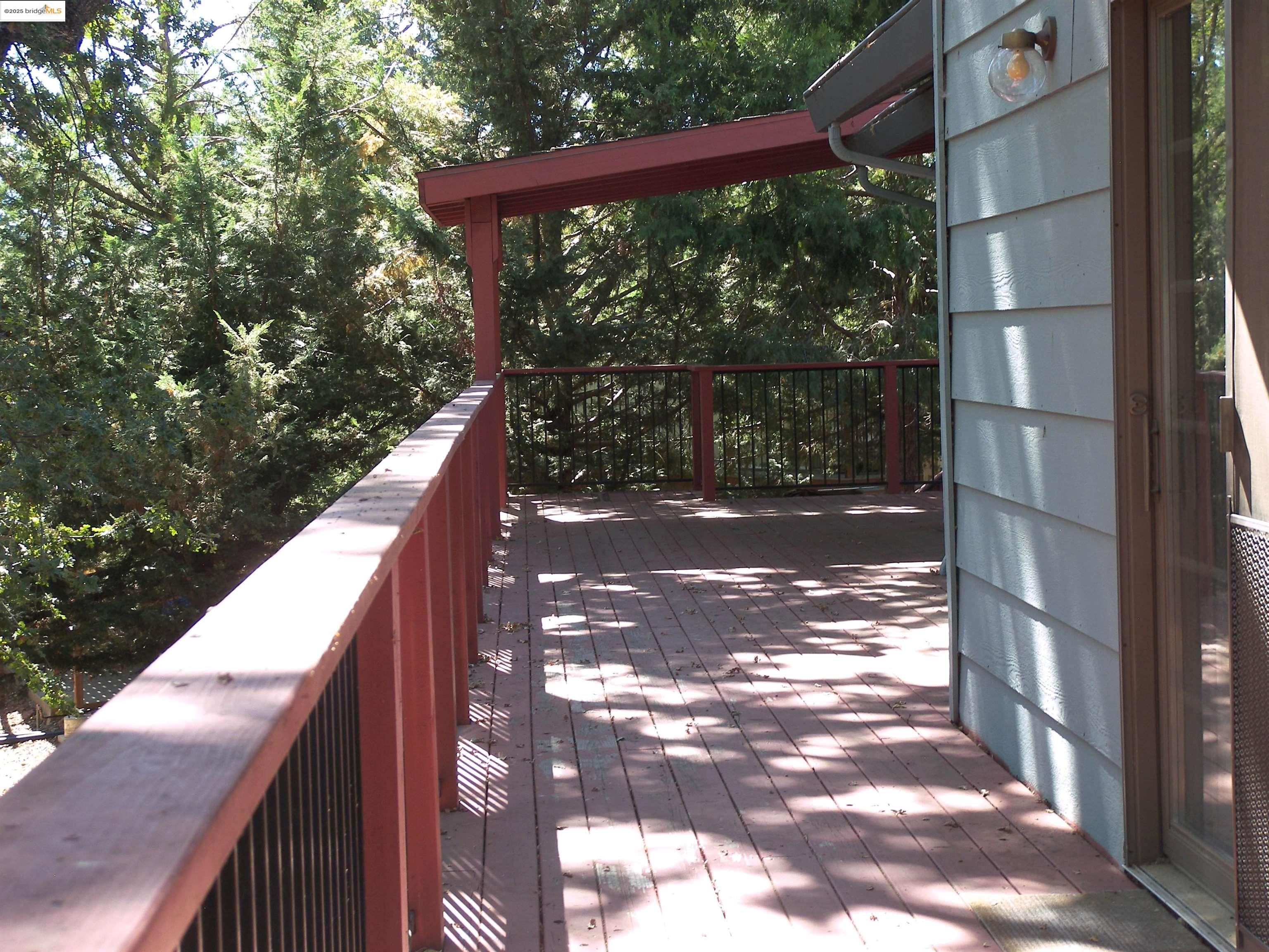 19195 Ferretti Road Groveland, CA 95321 - Photo 40 of 51 View of wooden terrace