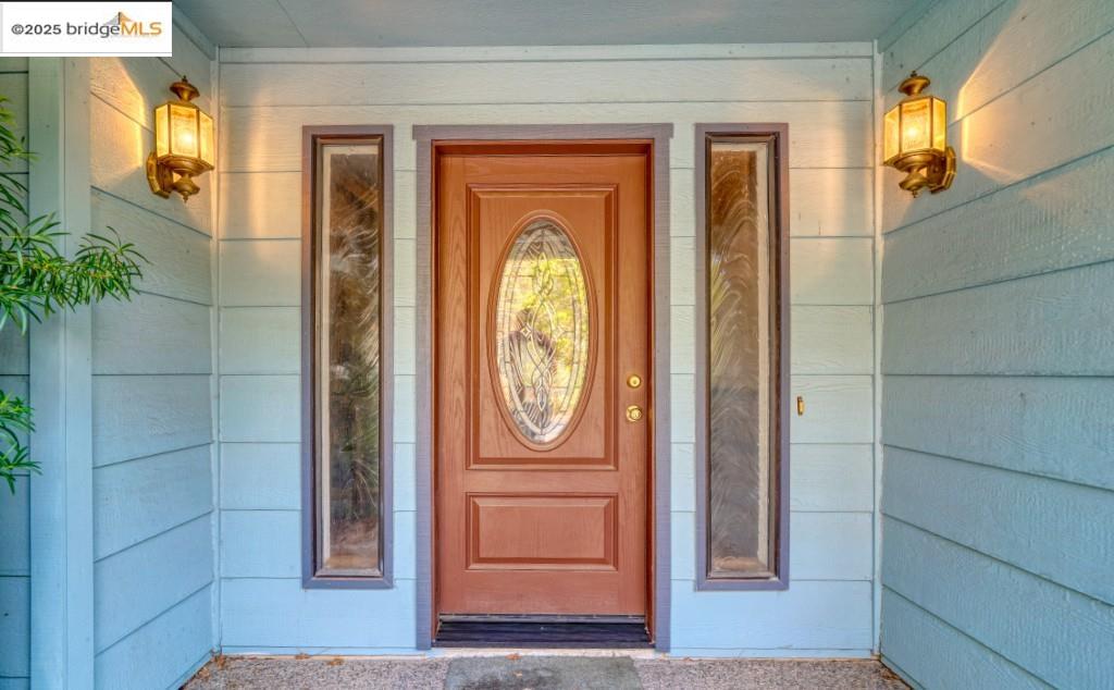 19195 Ferretti Road Groveland, CA 95321 - Photo 4 of 51 Property entrance