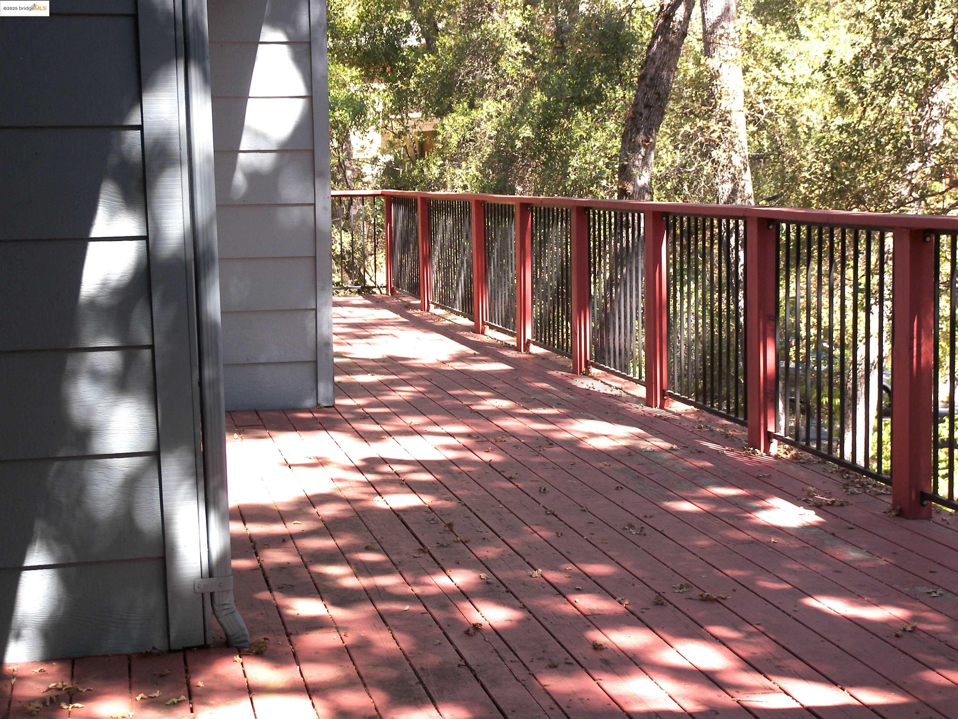 19195 Ferretti Road Groveland, CA 95321 - Photo 41 of 51 View of wooden deck