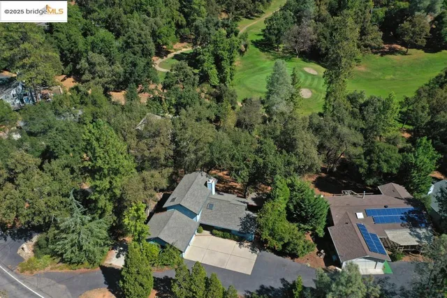 $525,000 | 19195 Ferretti Road, Groveland, CA 95321