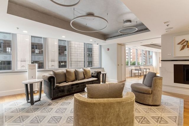 $790,000 | 1 Charles Street South, Unit 501, Boston, MA 02116