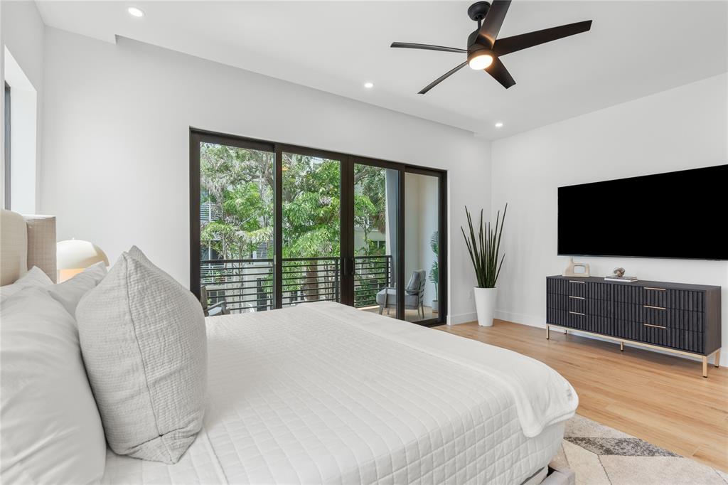 812 Southeast 12th Street, Unit 812 Fort Lauderdale, FL 33316 - Photo 39 of 52 DISCLAIMER