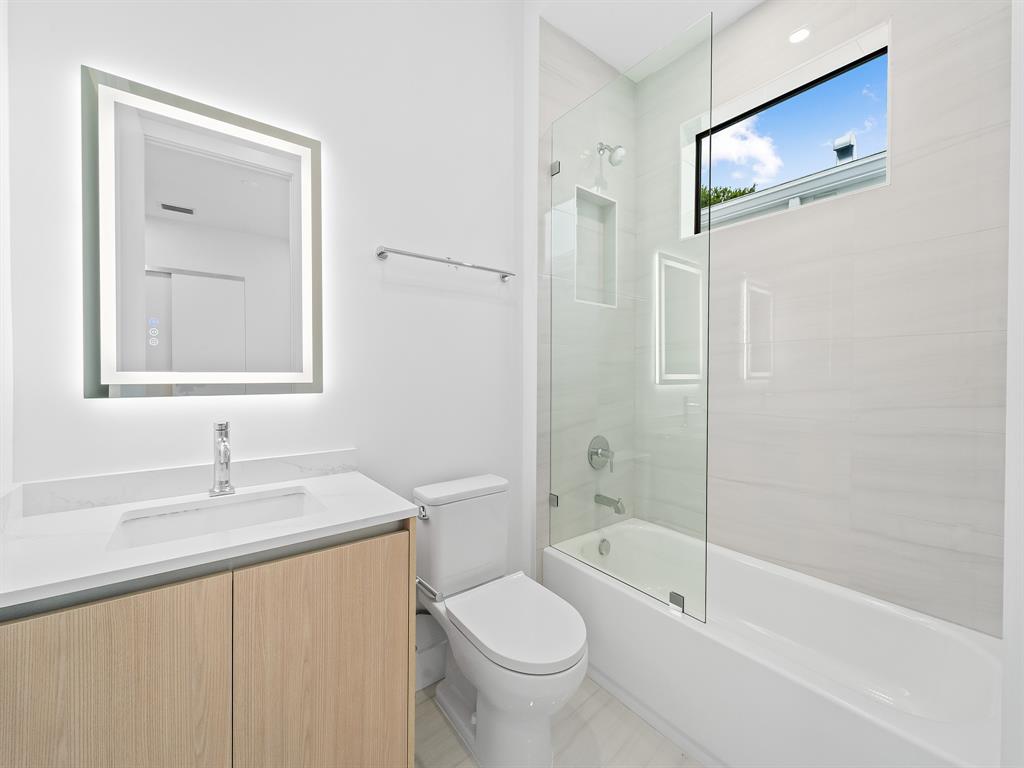 812 Southeast 12th Street, Unit 812 Fort Lauderdale, FL 33316 - Photo 45 of 52