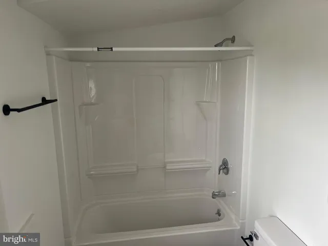 $298,000 | 144 West Conestoga Street, New Holland, PA 17557