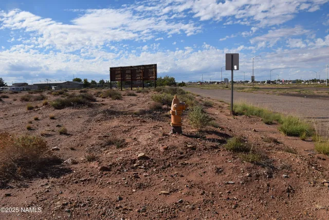 $425,000 | 2600 West 3rd Street, Winslow, AZ 86047