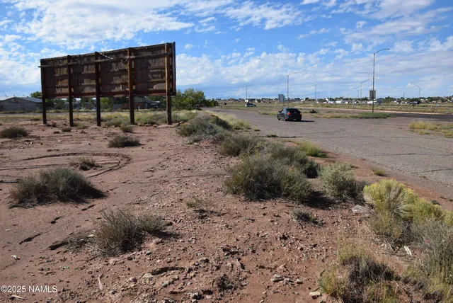 $425,000 | 2600 West 3rd Street, Winslow, AZ 86047