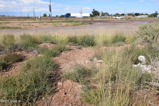 $425,000 | 2600 West 3rd Street, Winslow, AZ 86047