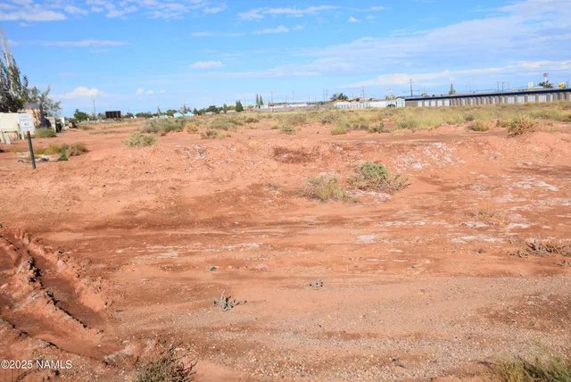 $425,000 | 2600 West 3rd Street, Winslow, AZ 86047