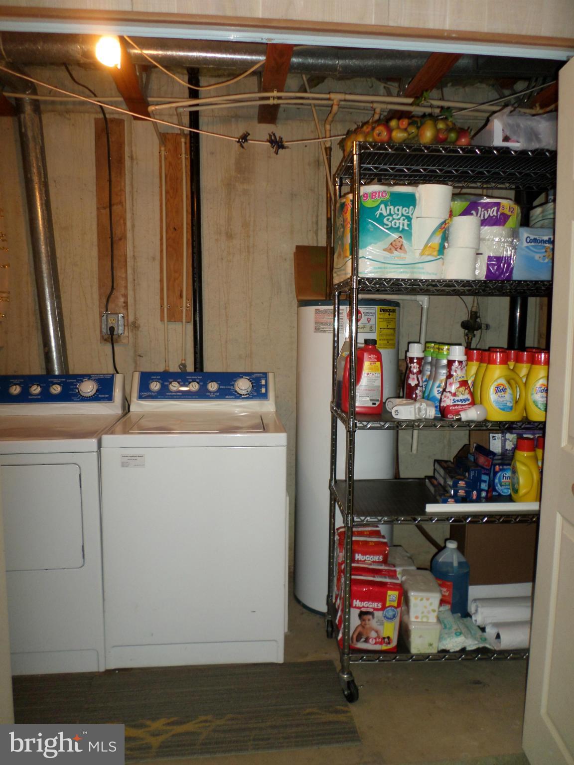10719 Lester Street Silver Spring, MD 20902 - Photo 22 of 27 Interior (General)