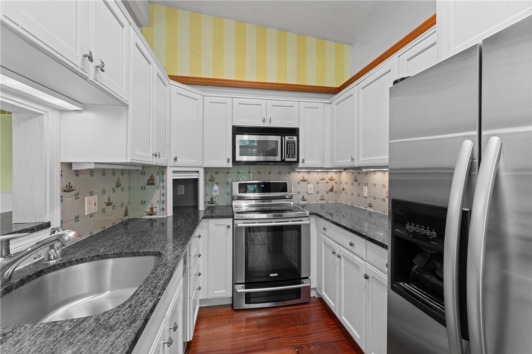 159 Watch Hill Road Westerly, RI 02891 - Photo 7 of 47