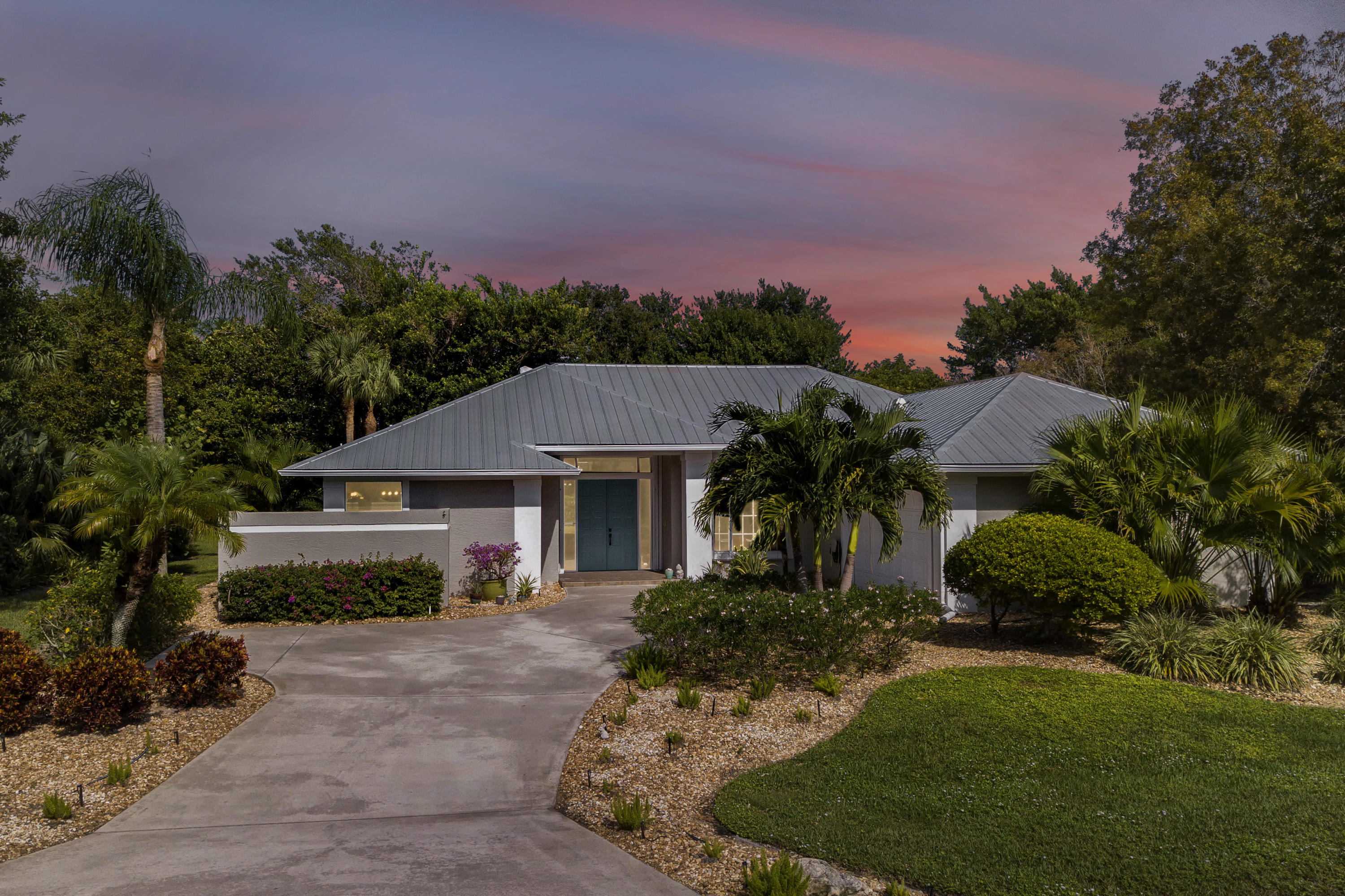 5471 Southeast Reef Way Stuart, FL 34997 - Photo 40 of 55 dusk
