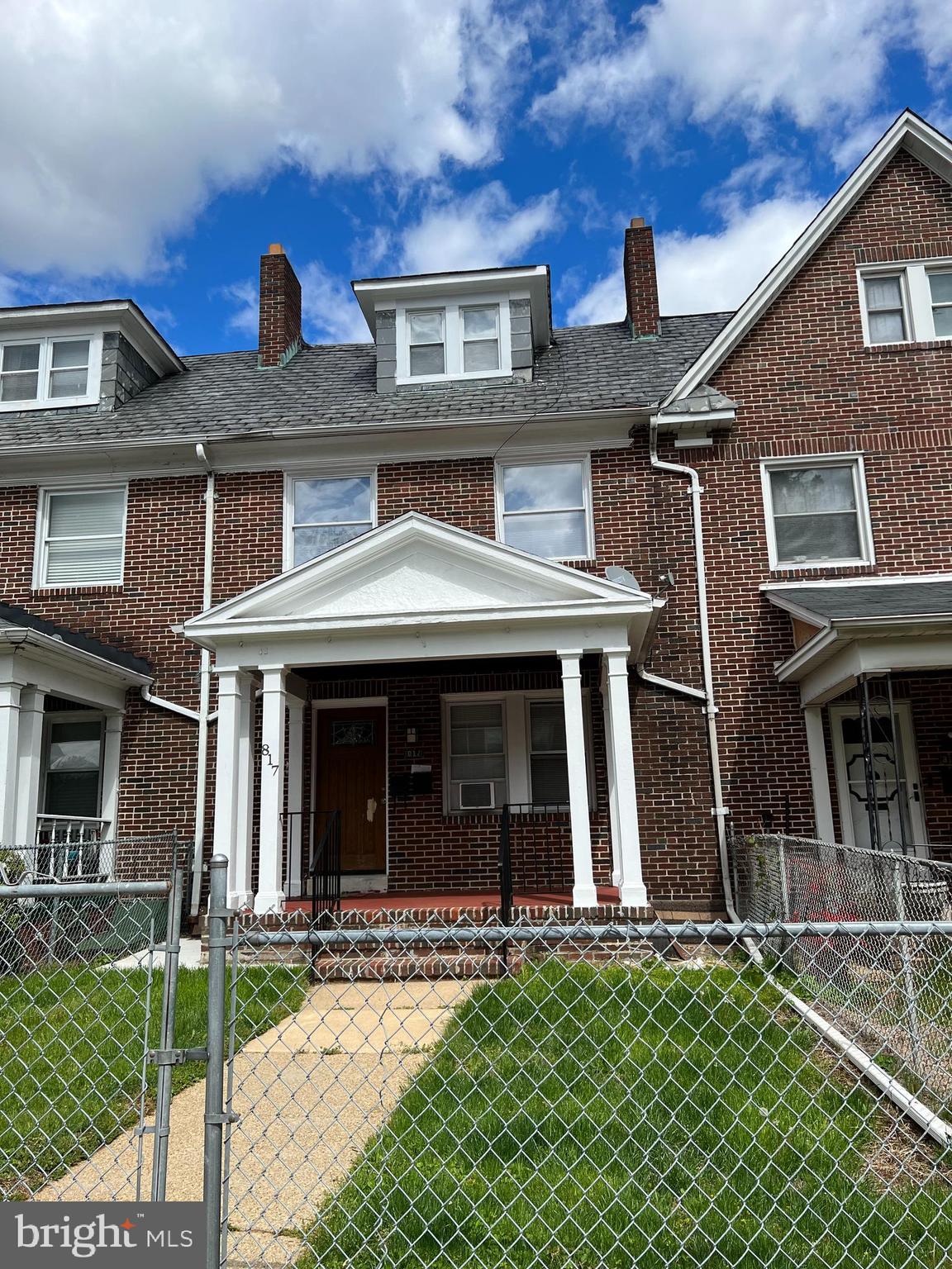 817 North Woodington Road Baltimore, MD 21229 - Photo 1 of 14 Exterior Front
