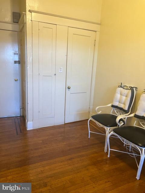 817 North Woodington Road Baltimore, MD 21229 - Photo 4 of 14 1st Floor Unit