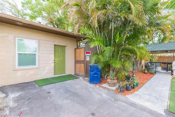 $1,150 | 4906 Riverhills Drive, Unit A, Temple Terrace, FL 33617