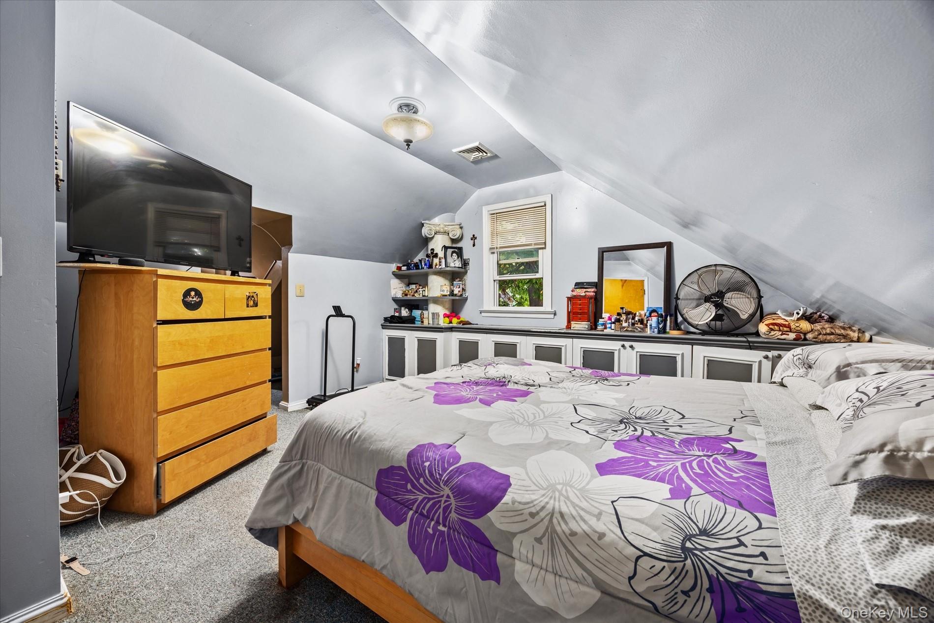 50 Manor Road Valley Stream, NY 11580 - Photo 16 of 33 2nd Floor Main BR