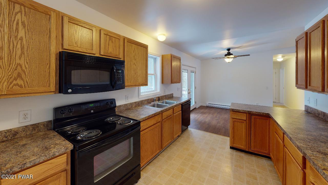 1050 Tomahawk Road Lake Ariel, PA 18436 - Photo 8 of 48 Kitchen