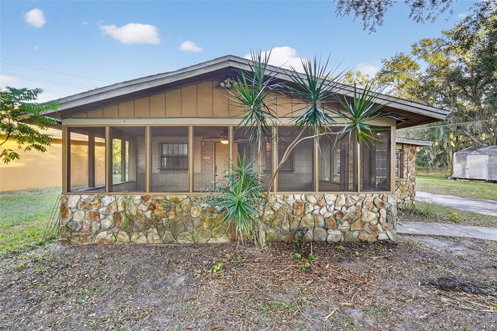 614 Spruce Street Plant City, FL 33563 - Photo 1 of 68