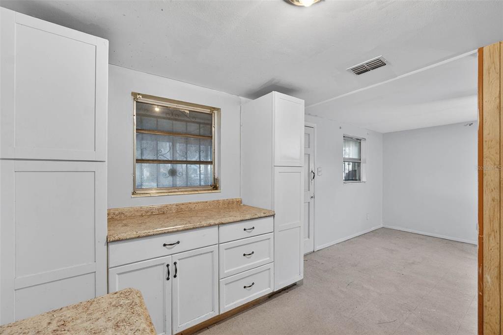 614 Spruce Street Plant City, FL 33563 - Photo 16 of 68