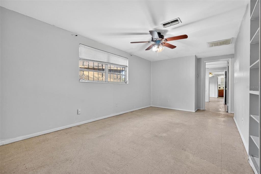 614 Spruce Street Plant City, FL 33563 - Photo 8 of 68