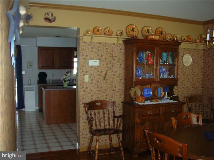 213 Strassburger Road Perkasie, PA 18944 - Photo 3 of 24 Dining Room