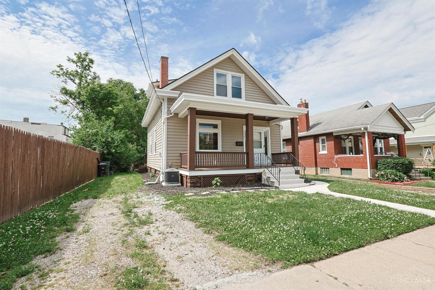 5807 Prentice Street Cincinnati, OH 45227 - Photo 2 of 39