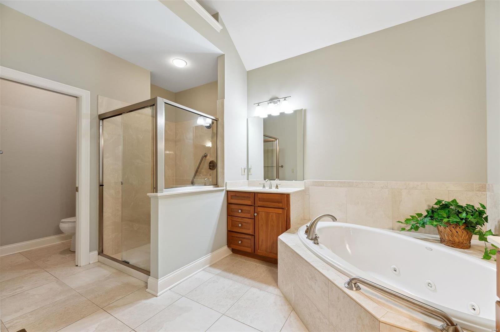 700 Clayton Corners Drive Ballwin, MO 63011 - Photo 13 of 22