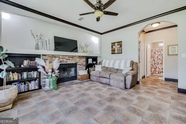 $217,500 | 1459 Emmanuel Barrow Road, Claxton, GA 30417