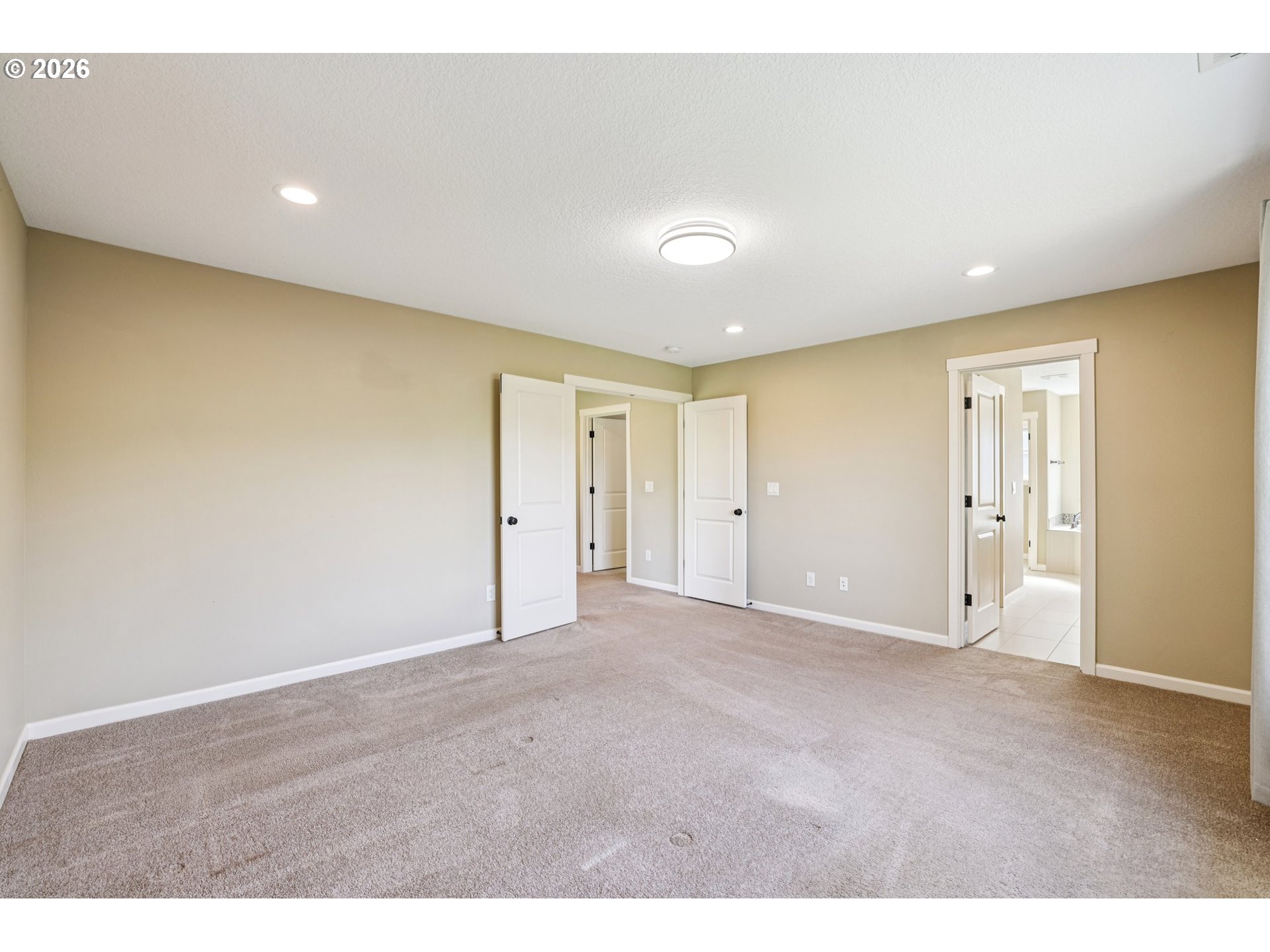2117 Southeast Cochran Drive Gresham, OR 97080 - Photo 25 of 48 a view of an empty room