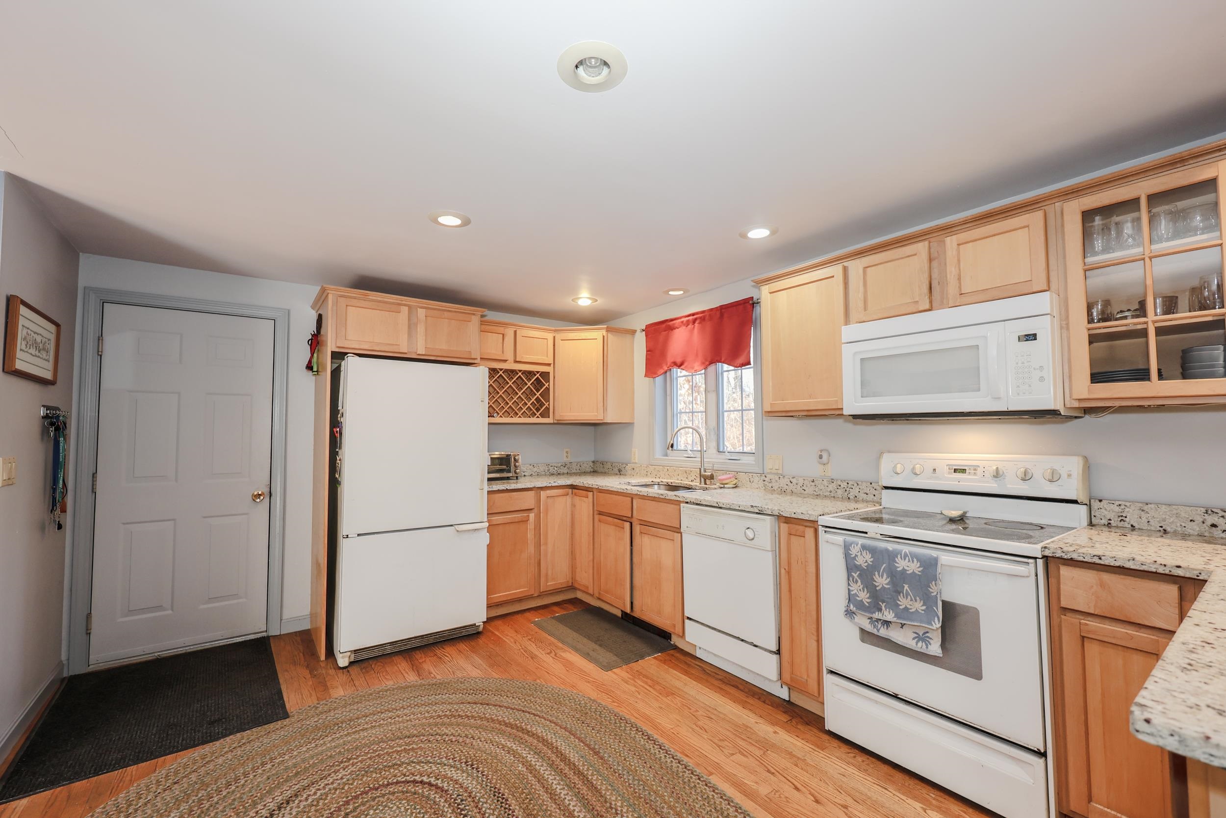 277 Prescott Road Epping, NH 03042 - Photo 13 of 50