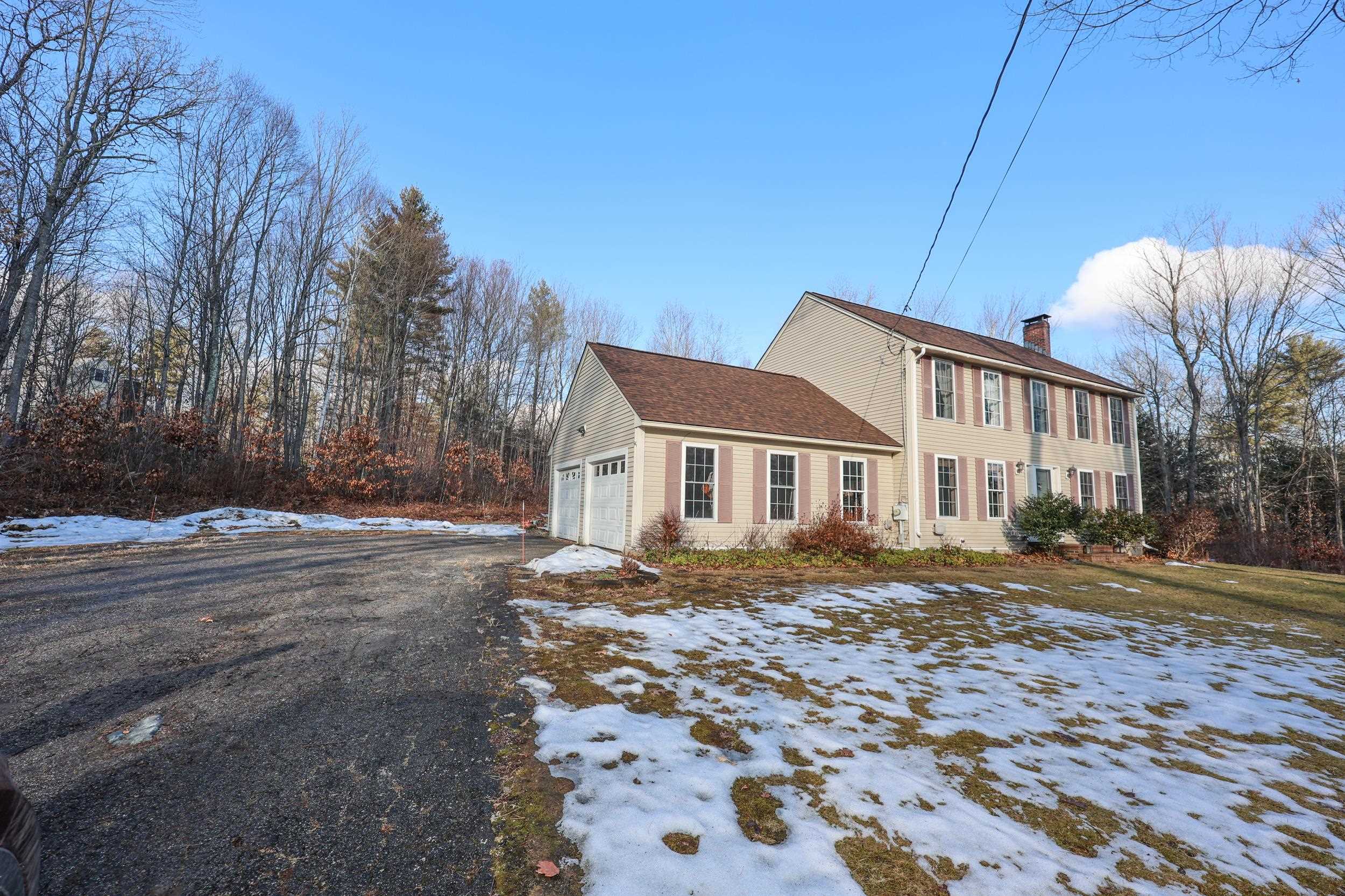 277 Prescott Road Epping, NH 03042 - Photo 4 of 50