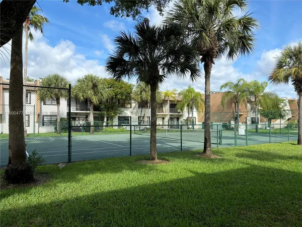 $1,950 | 8277 Southwest 128th Street, Unit 113, Pinecrest, FL 33156