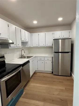 $1,950 | 8277 Southwest 128th Street, Unit 113, Pinecrest, FL 33156