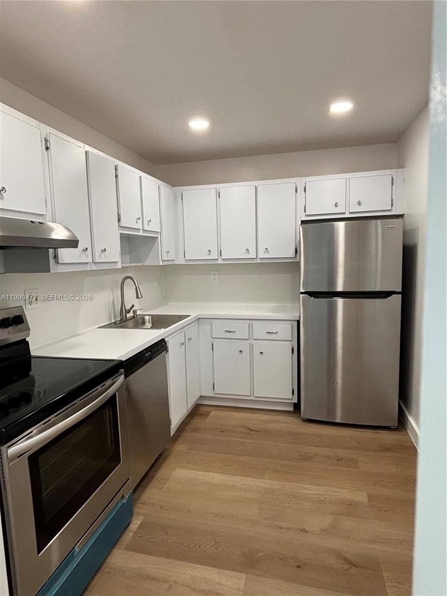 8277 Southwest 128th Street, Unit 113 Pinecrest, FL 33156 - Photo 3 of 22