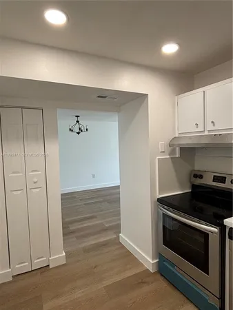 $1,950 | 8277 Southwest 128th Street, Unit 113, Pinecrest, FL 33156
