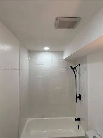 $1,950 | 8277 Southwest 128th Street, Unit 113, Pinecrest, FL 33156
