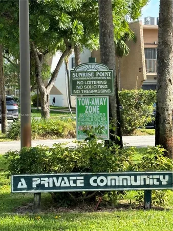 $1,950 | 8277 Southwest 128th Street, Unit 113, Pinecrest, FL 33156