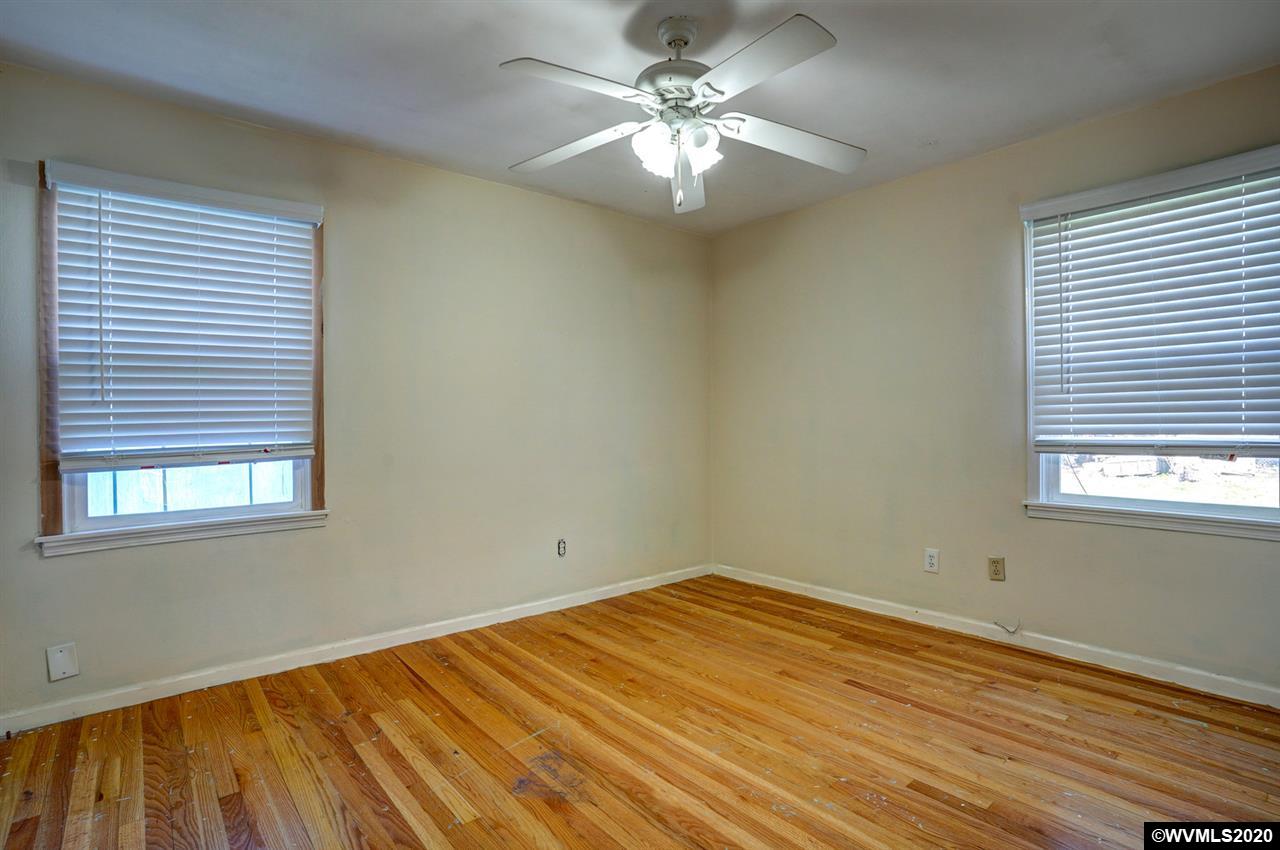 1415 Southwest Walnut Street Albany, OR 97321 - Photo 25 of 33