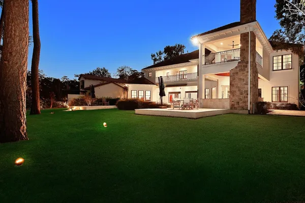 $3,700,000 | 10 Norlund Way, The Woodlands, TX 77382