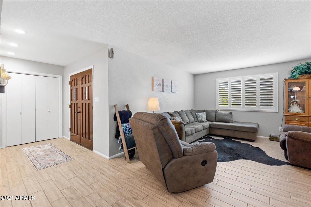 854 North Windsor Circle Mesa, AZ 85213 - Photo 2 of 24 02-002