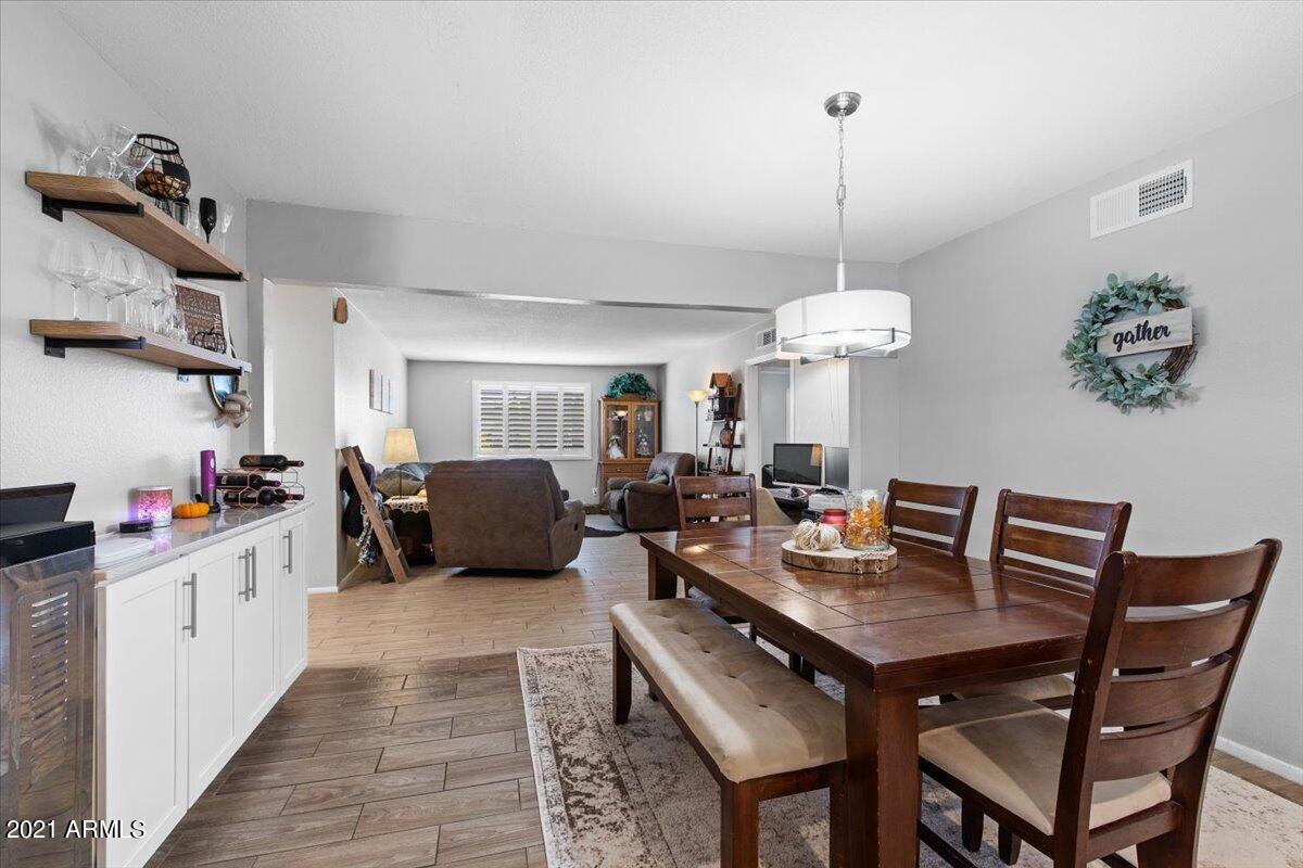 854 North Windsor Circle Mesa, AZ 85213 - Photo 4 of 24 04-004