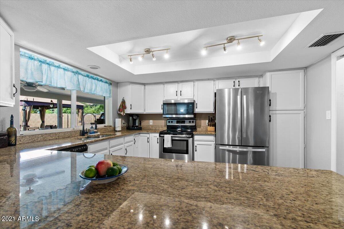 854 North Windsor Circle Mesa, AZ 85213 - Photo 8 of 24 08-008