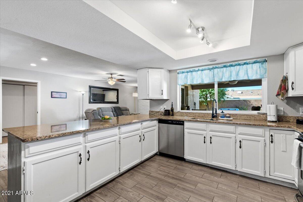 854 North Windsor Circle Mesa, AZ 85213 - Photo 10 of 24 10-010