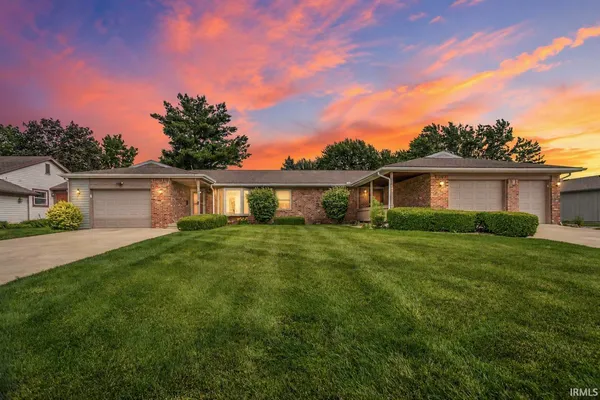 $379,900 | 823-825 Woodmere Drive, Lafayette, IN 47905